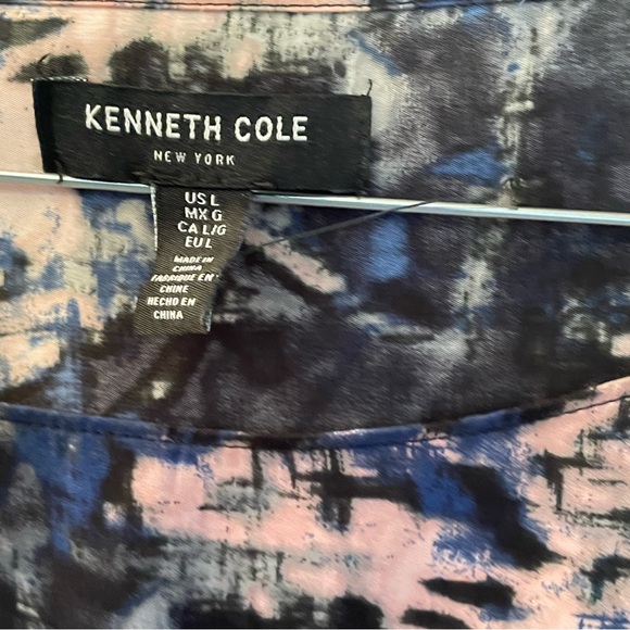 Kenneth Cole blouse. Black pink and navy design - Picture 2 of 3